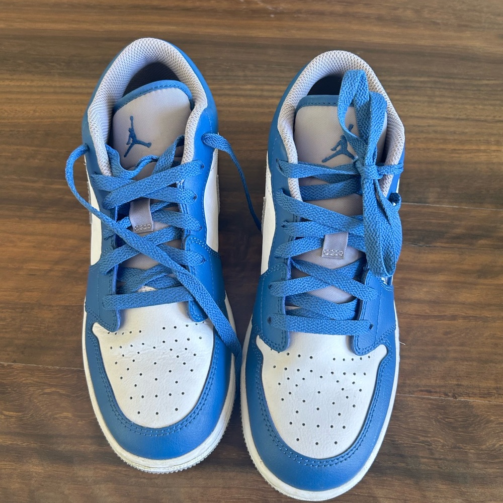 Nike air jordan dunks. Boys size 6. Brand new. Never worn.